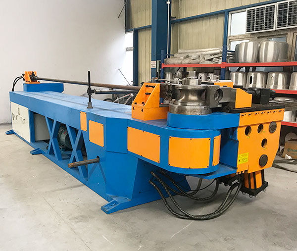 DW114NC半自動彎管機